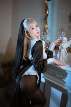 你比星光美丽剧照_DVD免费在线播放