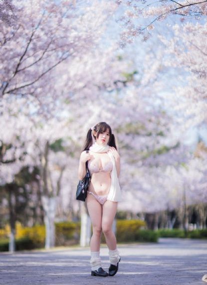 年轻小姨子2_4K高清在线